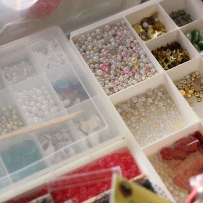 Lot 110 Beads, Ribbons & Other Crafts