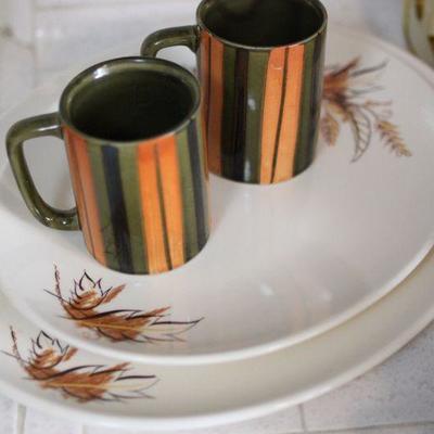 Lot 165 Vintage Modern Mugs, Fondue Set & Knowels Dishes