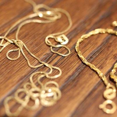 Lot 187 14K Gold Necklace Chains