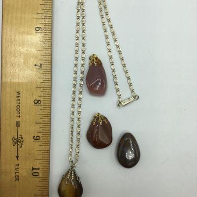 Polished Stone Pendant Necklace