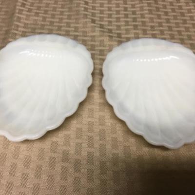 Shell Shaped Milk Glass Soap Dishes 