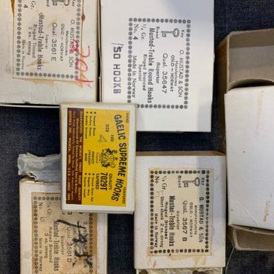 #98 Small Box of Vintage Hooks