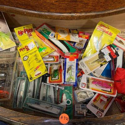 #321 Vintage Lures & Misc.