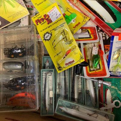 #321 Vintage Lures & Misc.