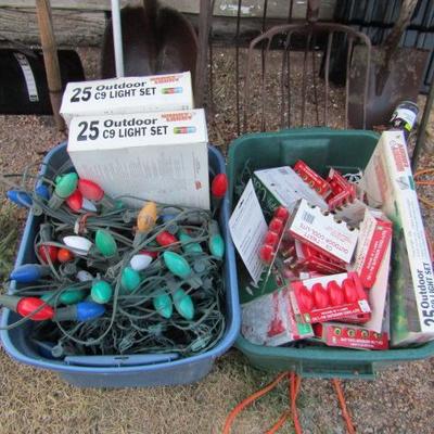 ES-6  CHRISTMAS OUTDOOR LIGHTS