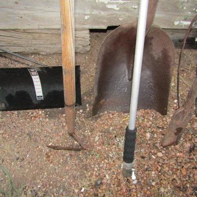 ES-11  MORE YARD TOOLS