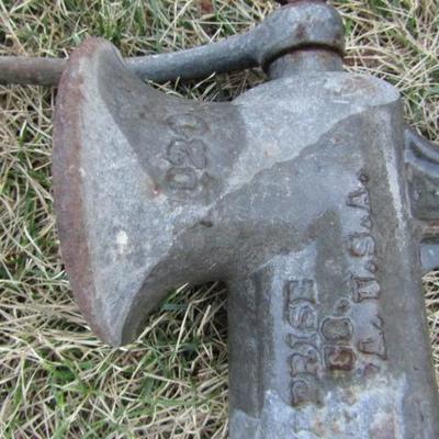 ES-13  MISCELLANEOUS KITCHEN