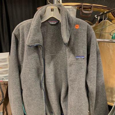 #68 Vintage Pantagonia Jacket & Fold Up Blanket