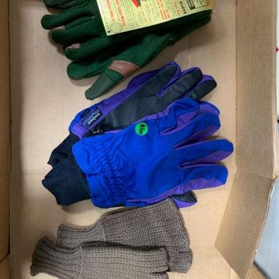 #100 Like New Gloves 