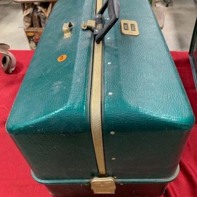 #118 Jumbo Vintage Green Tackle Box Full of Lures & Fishing Gear