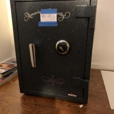 22. American Security combination safe (18â€x23,5â€x25â€)