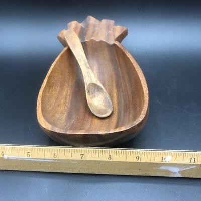 Pair of Wood Pineapple Serving Bowls with Spoons