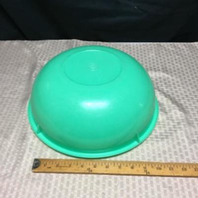 Tupperware bowl