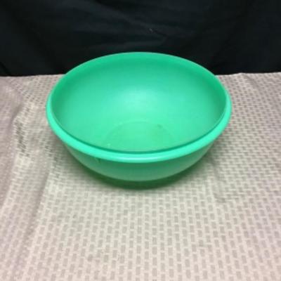 Tupperware bowl