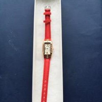 J2 Women's Casual Quartz analog watch