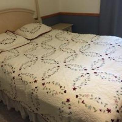 H11 Queen embroidered quilt and shams