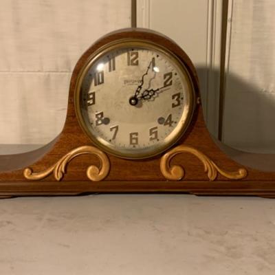 35. Mantle Clock, Battery Operated