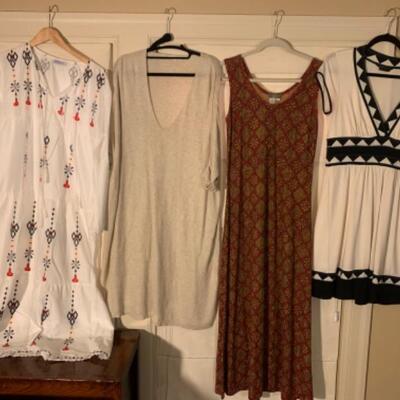43. 4 Designer Womenâ€™s size 6 Dresses
