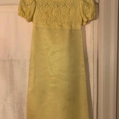 45. Vintage Girls Dress, Size 4-6 year old