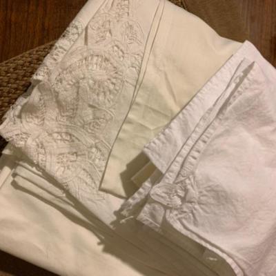 48. Bed Linens (Queen Size), Duvets, Bath Mats, Table Linens