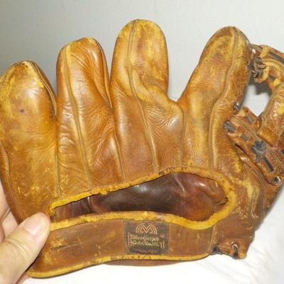 1900's Professional Baseball glove. Joe Cronin style.