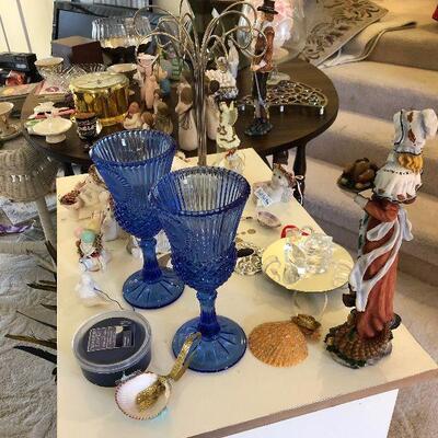 Lot 8 - Vintage Furniture and Collectibles