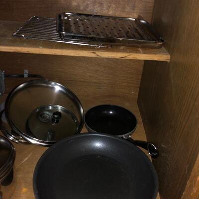Lot 22 - Pots, Pans and Kitchen Items