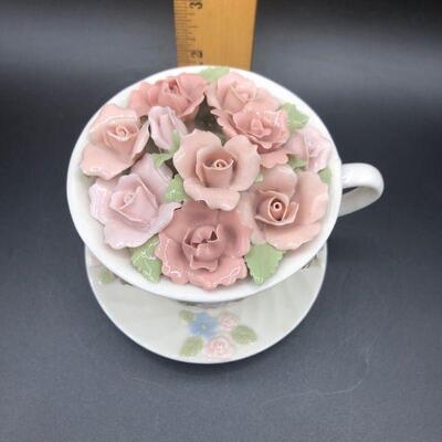 Tea Cup of Roses Porcelain Music Box