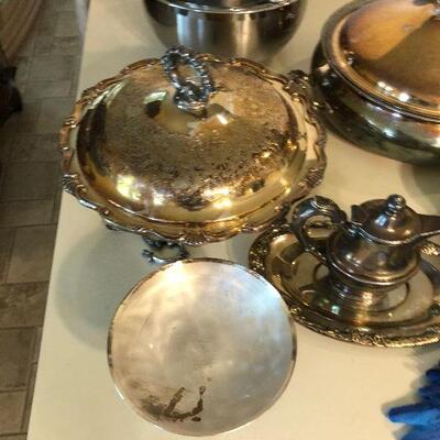 Lot 27 - Silverplate and Decorative Items