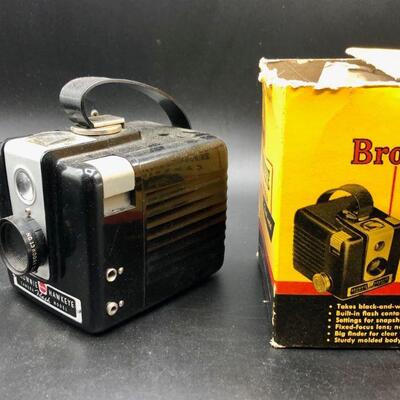 Vintage Brownie Hawkeye Camera with Box