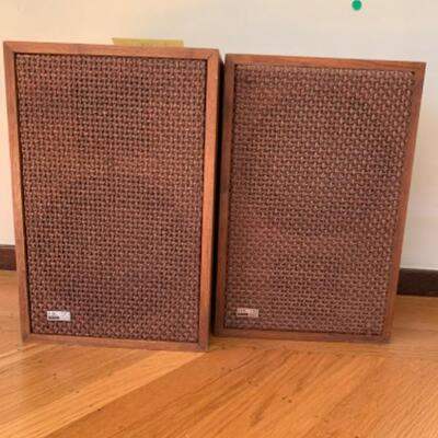70.  Pair of Harmon Kardon speakers (11.5”x8.5”x12.5”)