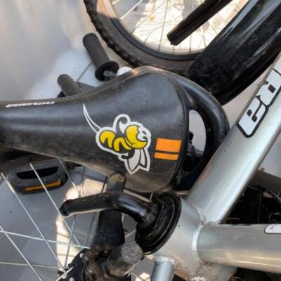 74.  Childâ€™s bicycle (16-inch) Novara