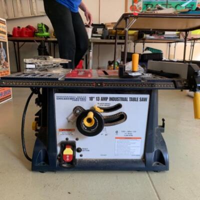 92.  Portable table saw (mint condition) by Chicago Electric