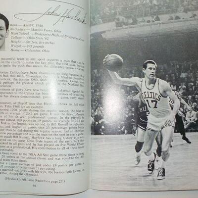 " World Champion Boston Celtics Yearbook 1968-69;