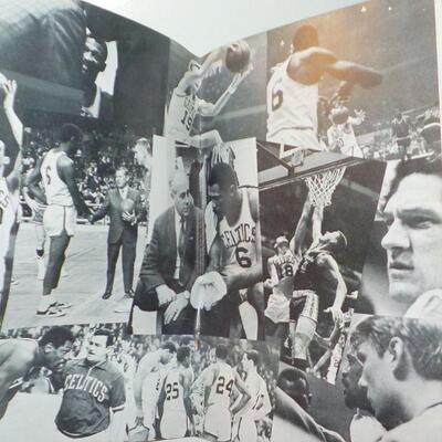 " World Champion Boston Celtics Yearbook 1968-69;