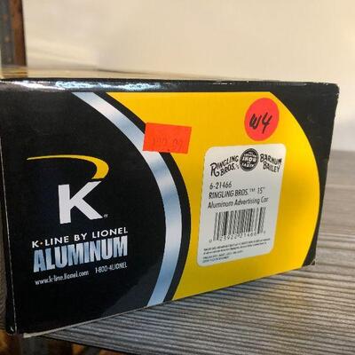 W4: K-Line 612466 Ringling Bros Advertising Car w/Box Train