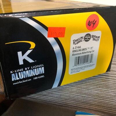 W4: K-Line 612466 Ringling Bros Advertising Car w/Box Train