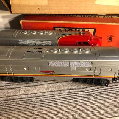 W5: Lionel Sante Fe Units (Trains 2243C & 2243P)