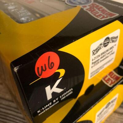 W6:  K-Line 6-21235/ 6-21236 Ringling Train Cars