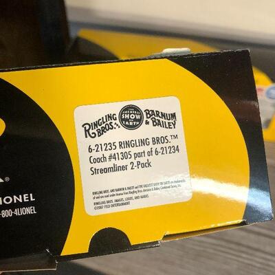 W6:  K-Line 6-21235/ 6-21236 Ringling Train Cars