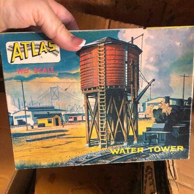 W8: Tain Accessories: Grass, Piers, and More