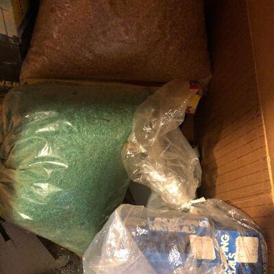 W8: Tain Accessories: Grass, Piers, and More