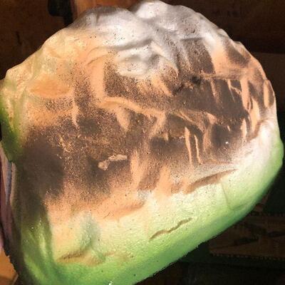 W8: Tain Accessories: Grass, Piers, and More