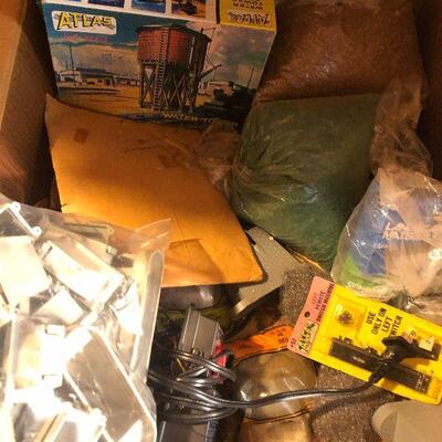 W8: Tain Accessories: Grass, Piers, and More