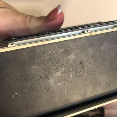 W9:  Lionel 6376 Circus Car w/Lionel Metal Tracks