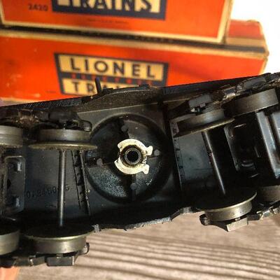 W10: 2420 Lionel Wrecking Car with Boxes