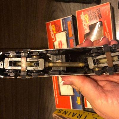 W12: Metal Train Lot Lionel and More