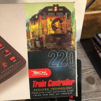W14: Tech Train Controller 41220