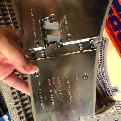 W19: Lionel Fast Tracks Lot Left & Right Switches