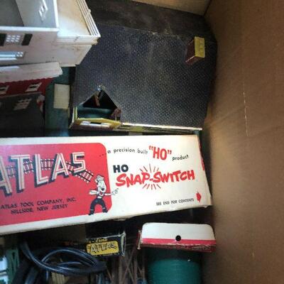 W22: Random Train Accessories Tyco & More